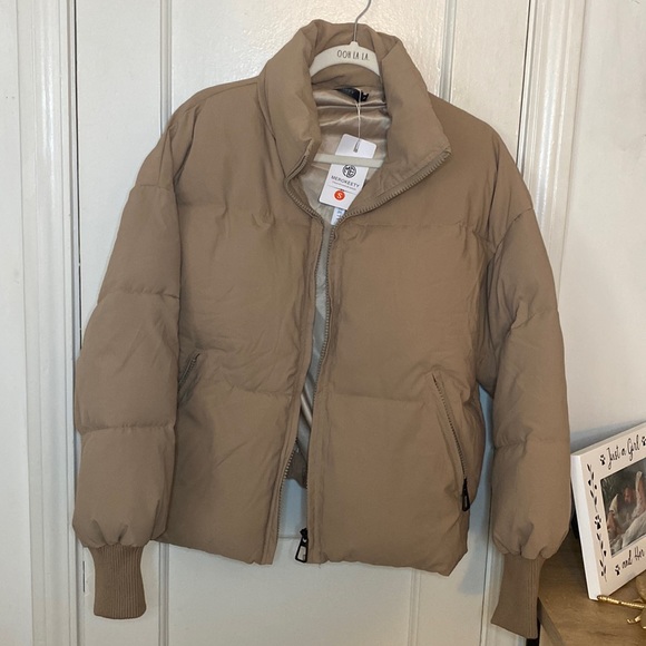 Trendy Tan Puffy Coat - Picture 3 of 3